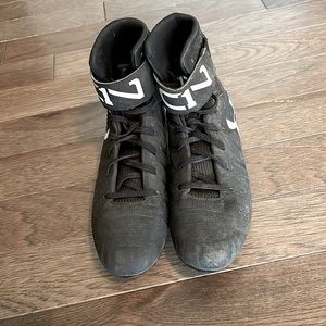 Size 5 Youth Under Armour Football Cleats